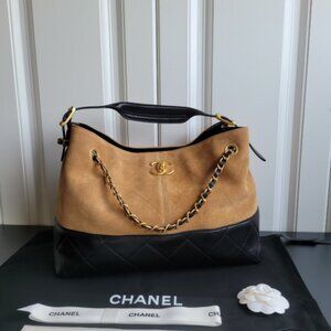 Chanel fashion shoulder bag